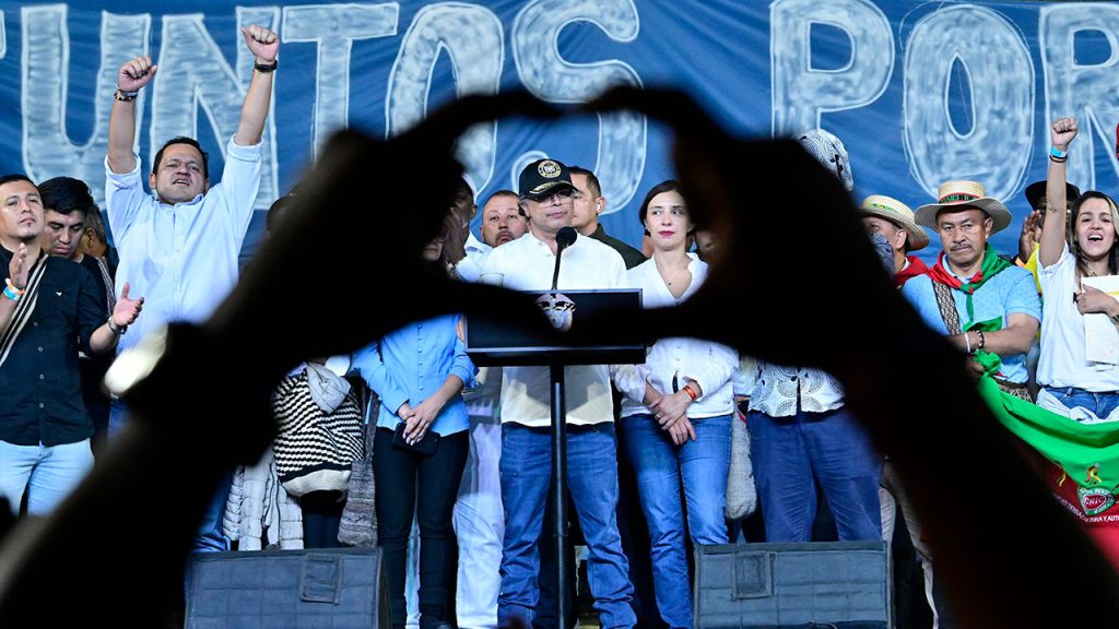 250611-03-Gran-Concentracion-por-la-Paz-y-la-Democracia-en-Cali-1280