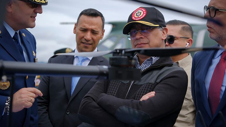 ‘Con vigencias futuras modernizaremos nuestro armamento’: presidente Petro